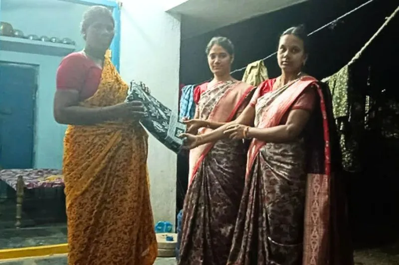 NICE Distributed Blankets photo 6